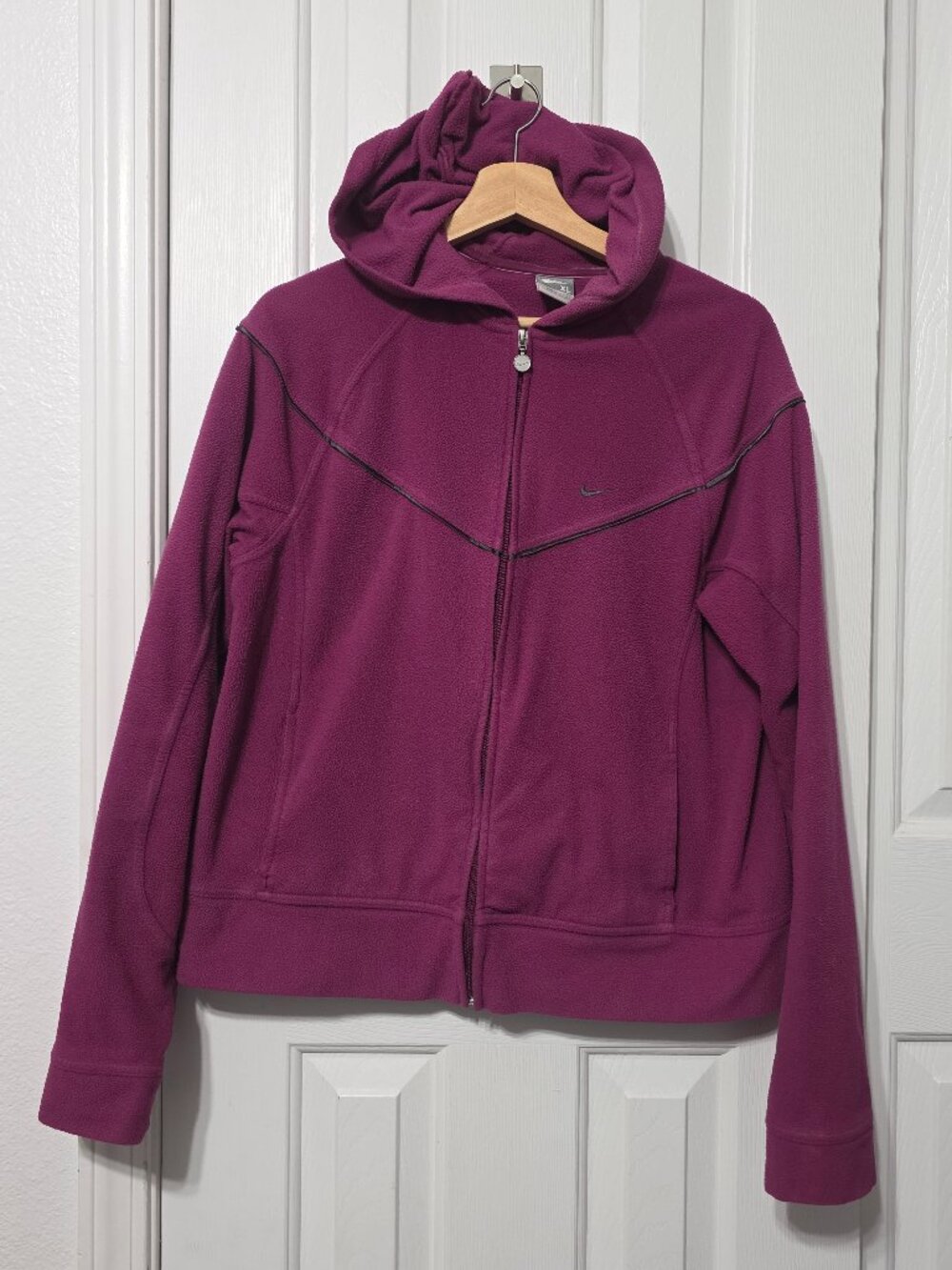 Women's Purple Nike Fleece Hoodie, XL